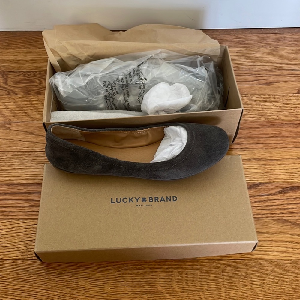 Lucky Brand Grey Flats- Suede 7.5 Brand New in Box LK Emmie